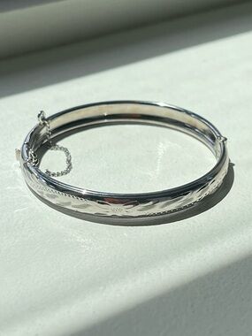 Baby Sterling Silver Hinged Bangle Bracelet - Shiny Silver
